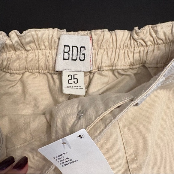 Urban Outfitters BDG Cream Cargo Pants - Picture 5 of 6